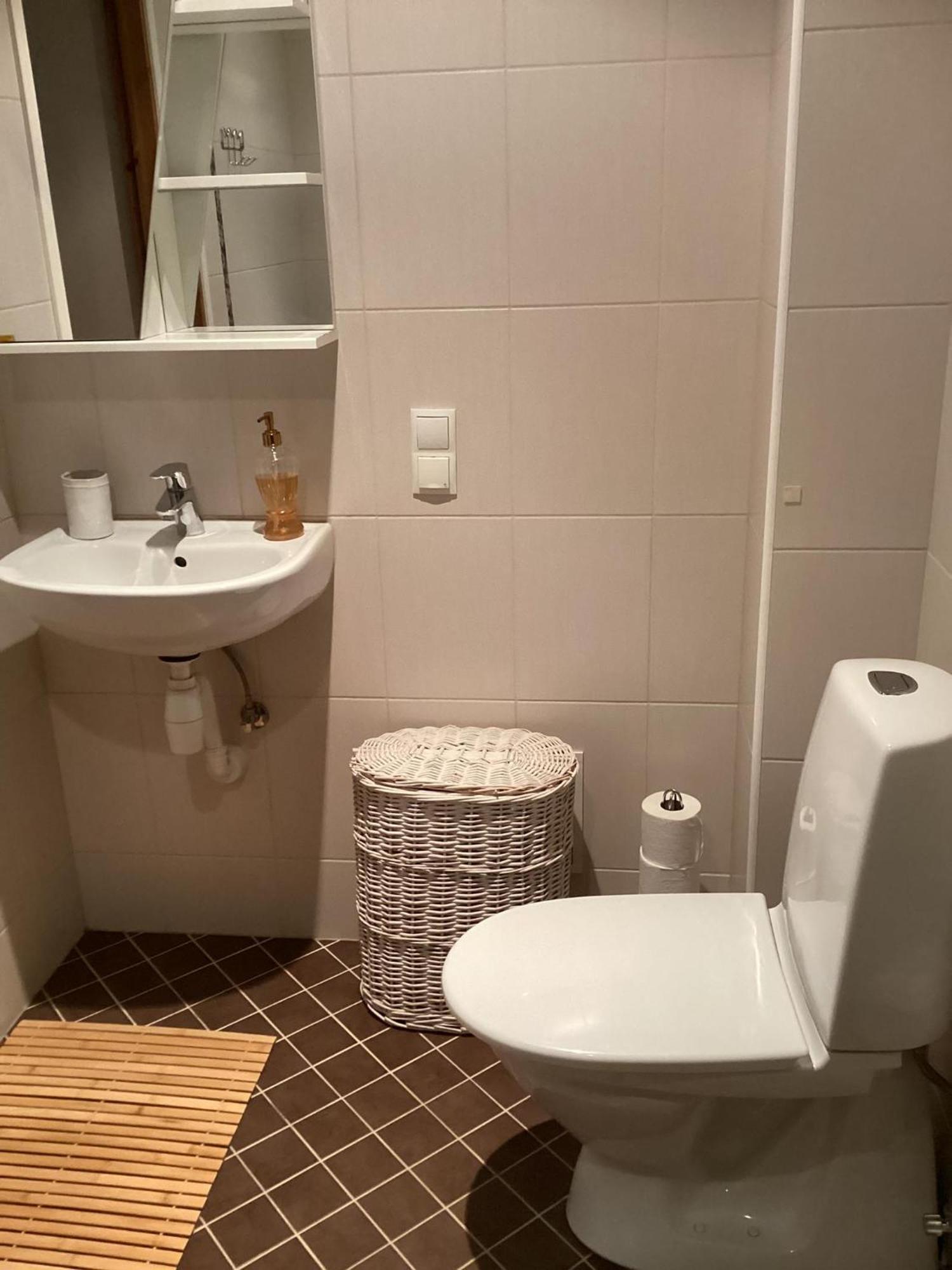 Hygge Home - Artistic Style Apartment With Free Parking Friday 7 Pm - Monday 8 Am Tartu Exterior foto